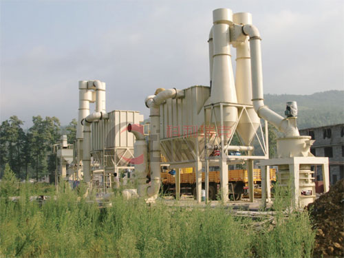 Grinder mill for graphite pulverizing
