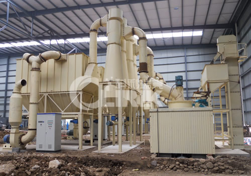 Grinder mill for graphite pulverizing