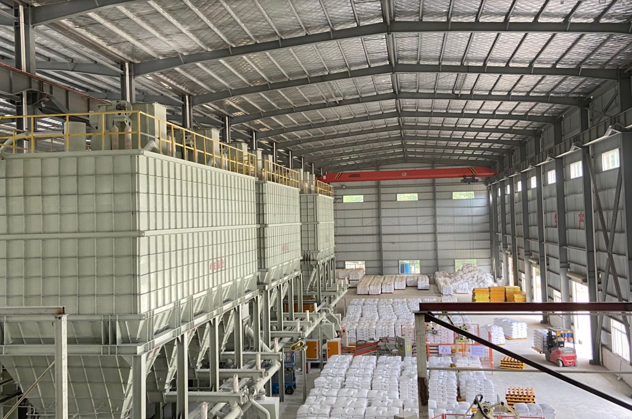 500,000 Tons/Year Marble HGM125L & CLUM1425 Grinding Plant in China（images 1）
